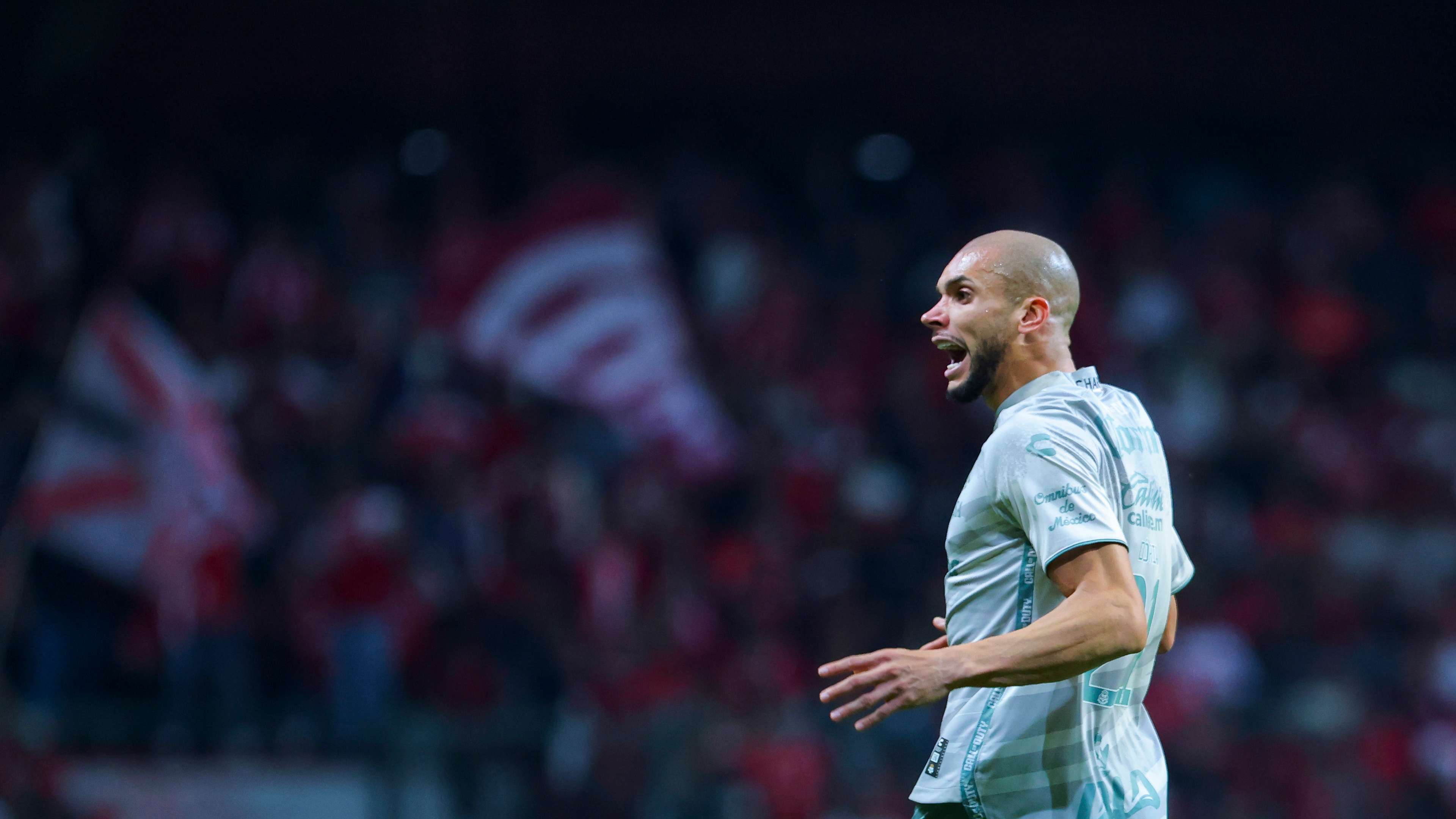 比赛中均有 比赛中均有